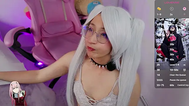 mitsuri_nyx live cam on StripChat