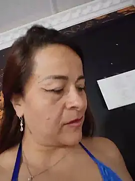 iliy_perverted live cam on StripChat