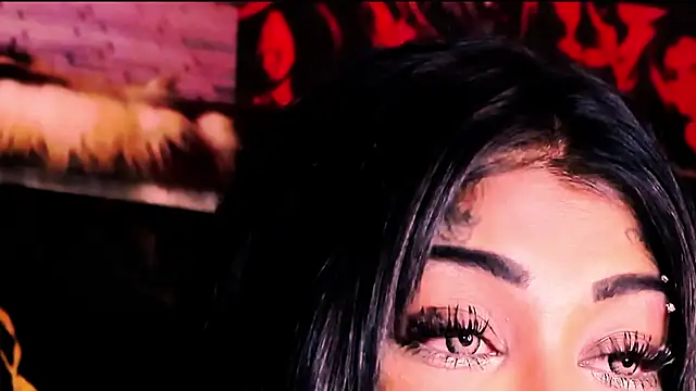 indian_dreamgirl webcam