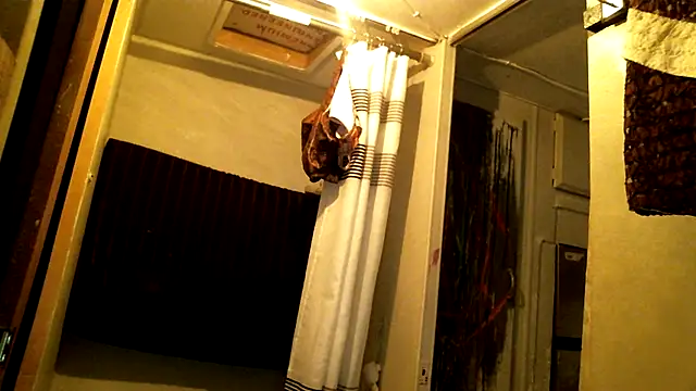 SexyB214 live cam on StripChat