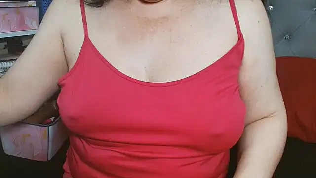 maturepriscila live cam on StripChat