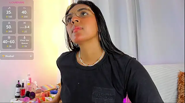 Melodymoore_ live cam on StripChat