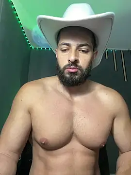 magnumchris live cam on StripChat