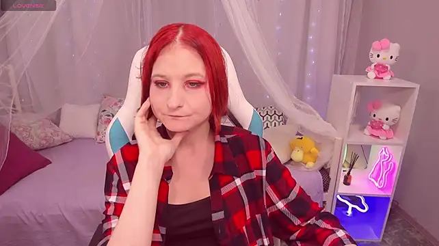 KiraDuvall live cam on StripChat