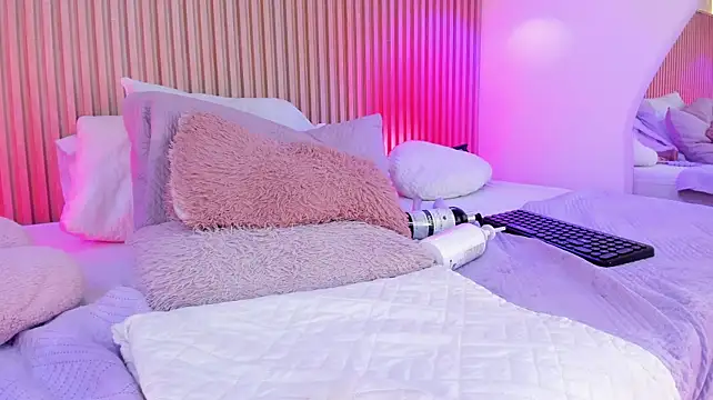 Profanared_ live cam on StripChat