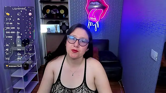 Nicolle_silva live cam on StripChat