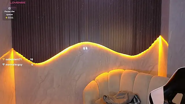 Cherry_Bloom_Tx live cam on StripChat