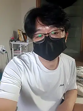 okay-boy live cam on StripChat