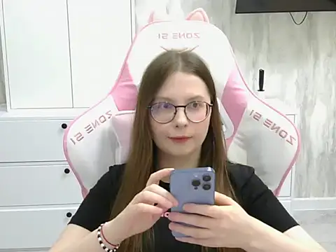Elvirada live cam on StripChat
