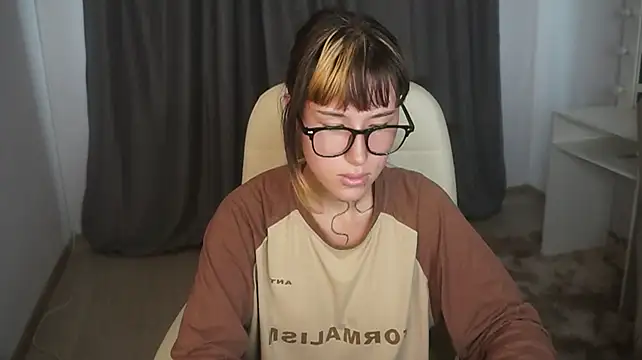 TomikoSword live cam on StripChat