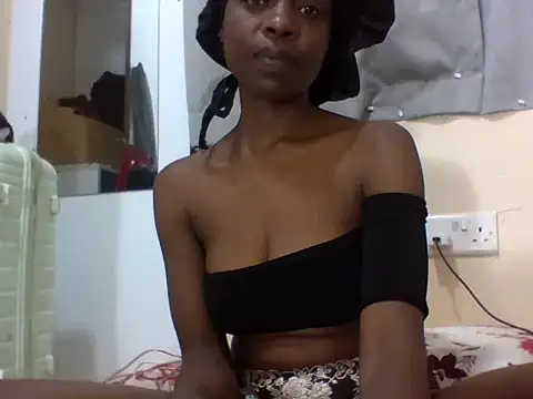 Cutepetite21 live cam on StripChat