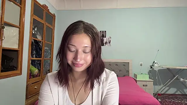 TeresitaCocanougher live cam on StripChat