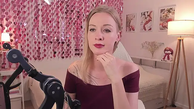 SexyStitcher live cam on StripChat