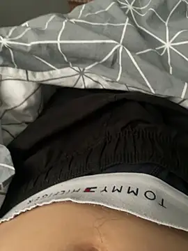 Young_thug2001 live cam on StripChat