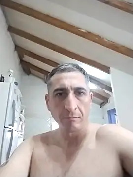alejandro83bsf (Ask my age) - Gym desnudo