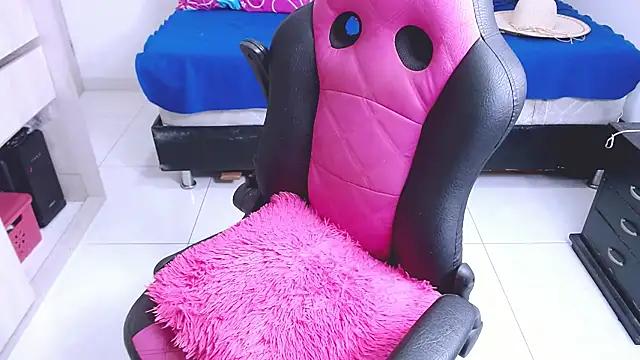 isabelasex1 live cam on StripChat