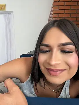 silvanna-casstro (T young) - Show tits🥵😈🫣