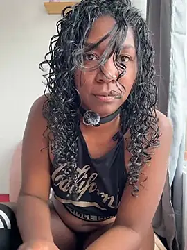 maryjane_ebony (F milf) - CLOSE UP ASS + 5 SPANKS
