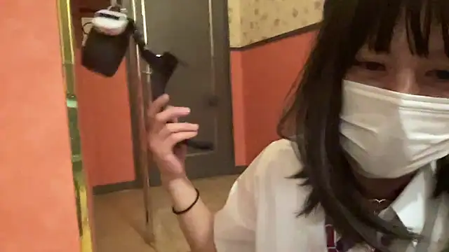 yui-072 (T milf) - 首輪つける