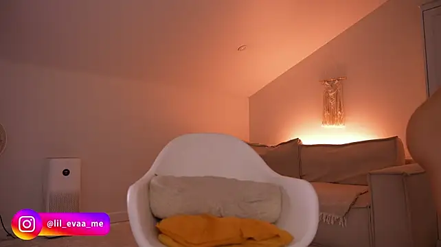 lilevame (F young) - Lets have fun and cum with u 😍