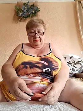 lena_gaby (Ask my age) - Show boobs and pussy