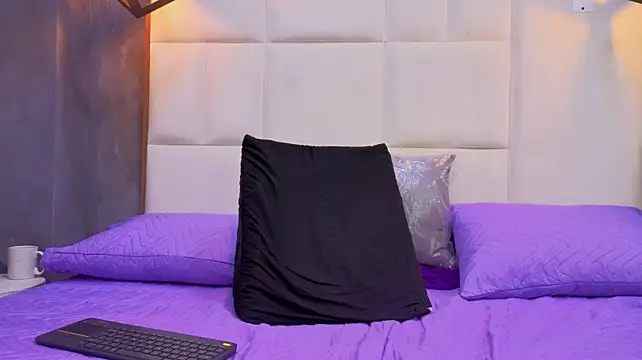 Valentino_moretti live sex cam