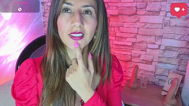_jade_white_ live cam on StripChat