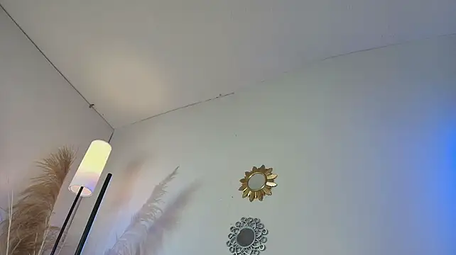 HairyAillyn webcam