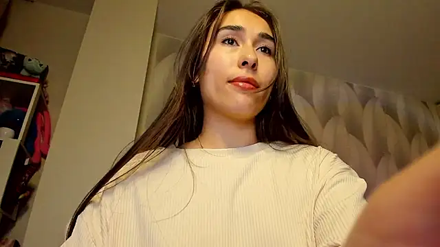 Bambiii_bby live cam on StripChat