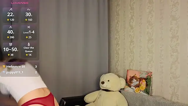 Lunni_03 live cam on StripChat