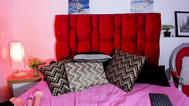 NicolJeans live cam on StripChat