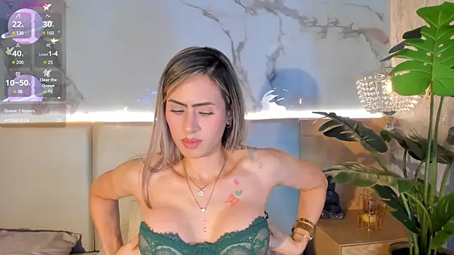 Sienna_Bellucci1 live cam on StripChat