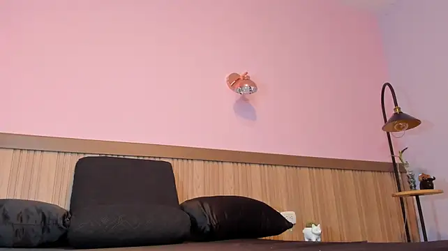 laraebony_ (F teen) - naked me and fuck me😈🥵💦