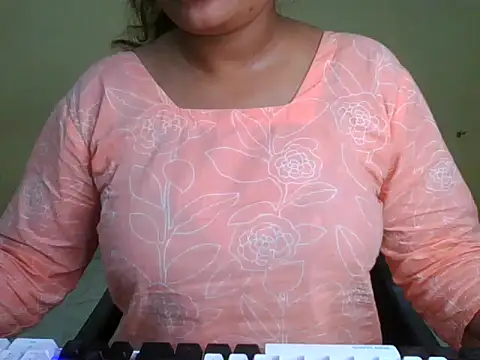 lustypriya_ (F teen) - 🦵 show