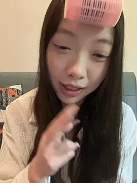 YY-1-1-1 live cam on StripChat