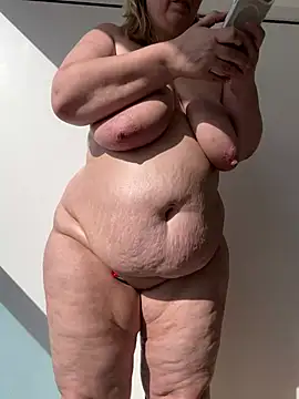 bbw_nora (F milf) - Dildo fuck+Orgasm on Balcon-LT live 📹