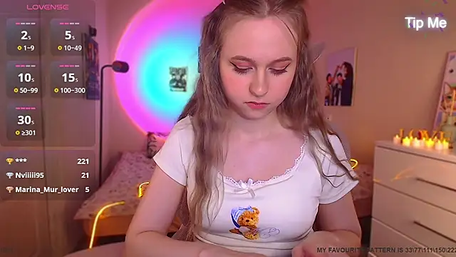 Elizabeth_Kitty_ live cam on StripChat