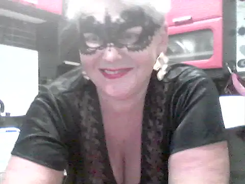 Lisa_Suzie live cam on StripChat