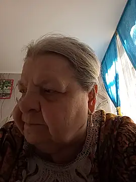 MartaMia68 live cam on StripChat
