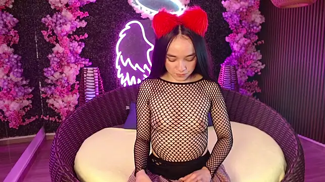 Dolce_violet live cam on StripChat