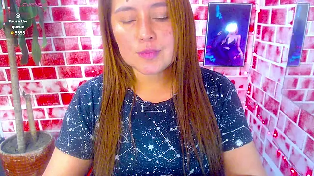 AmaraJoy live cam on StripChat