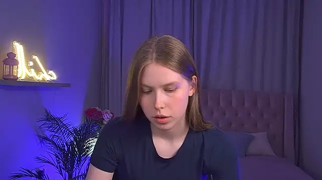 MelissaLowson live cam on StripChat