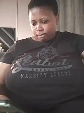 Sexy-queen99xx live cam on StripChat