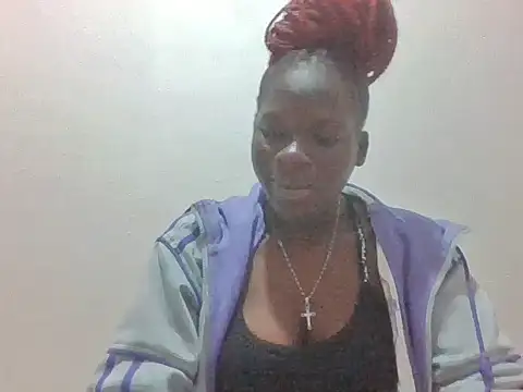 Sexybooty17 live cam on StripChat