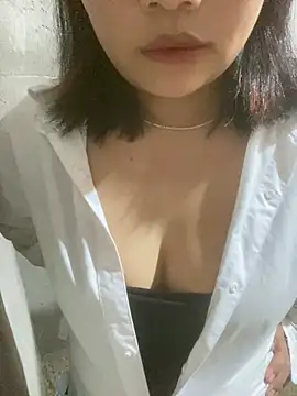 Cobenongbong live cam on StripChat