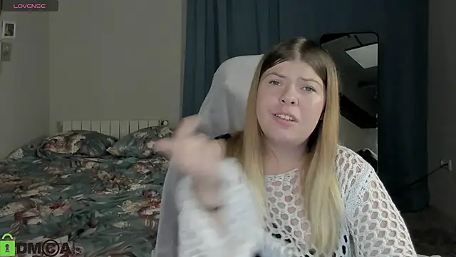 Stefania-sweet live cam on StripChat