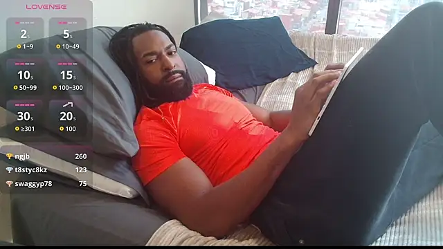 blackmuscless live cam on StripChat