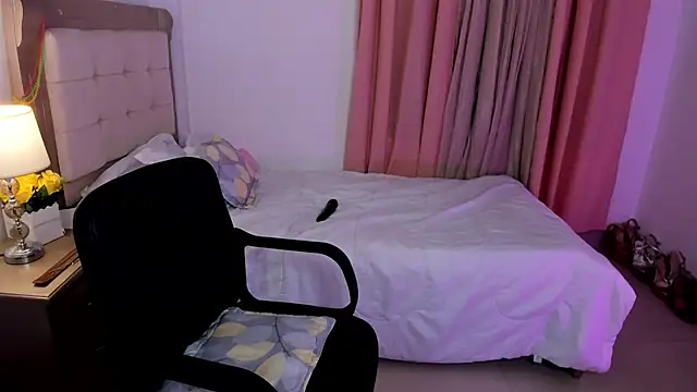 vale_kross webcam