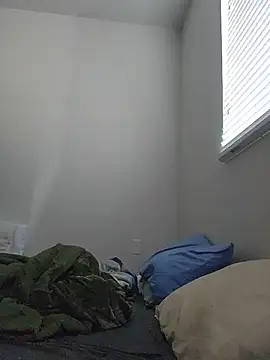 cinnaminnie live cam on StripChat