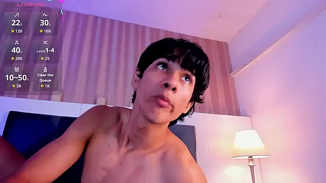 Cheys_Mast live sex cam